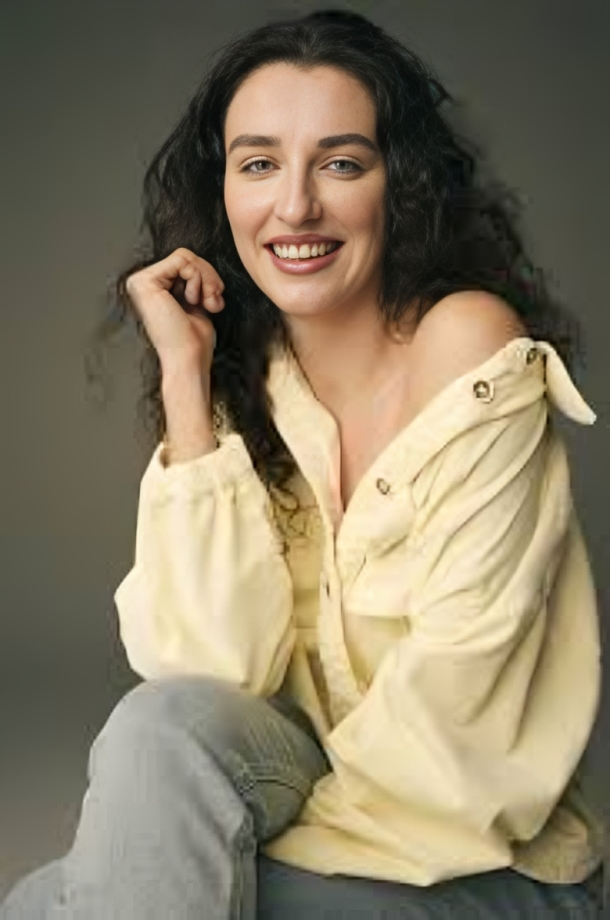 Brenna Coates: Born, Age, Profession, Bio/Wiki, Net Worth 2024
